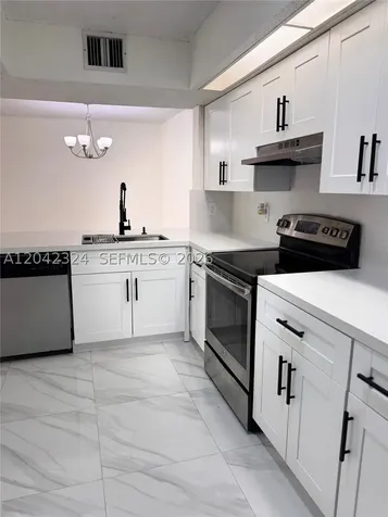 18830 NW 57th Avenue Hialeah FL 33015
