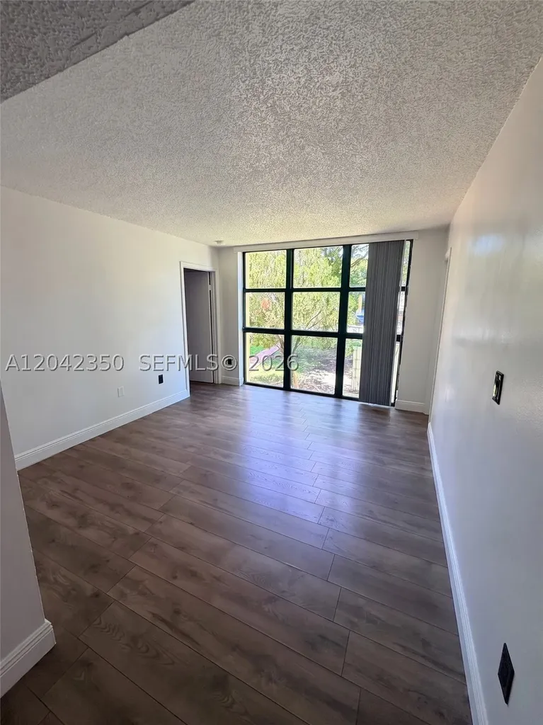 11780 SW 18th Street Miami FL 33175