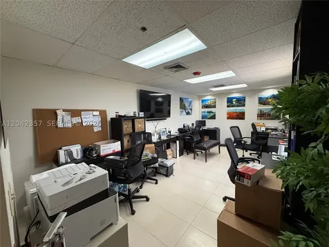 9600 NW 25th Street Doral FL 33172