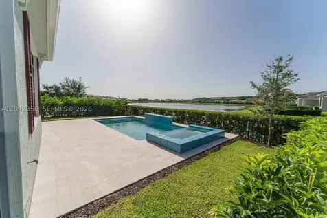 217 SE Fascino Circle Port St. Lucie FL 34984