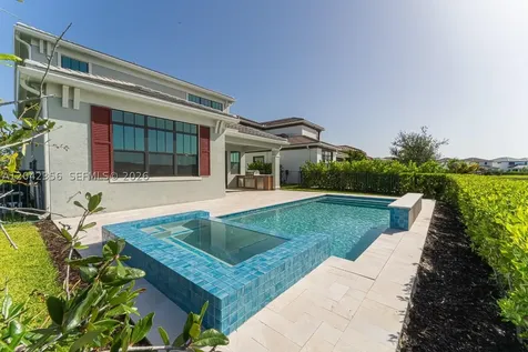 217 SE Fascino Circle Port St. Lucie FL 34984
