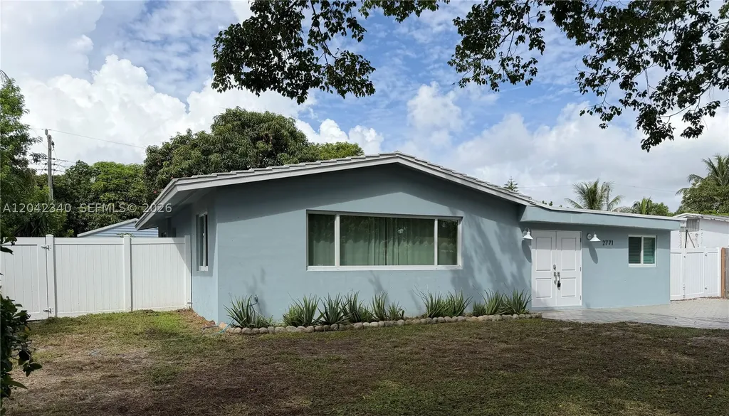 2771 NE 2nd Terrace Pompano Beach FL 33064