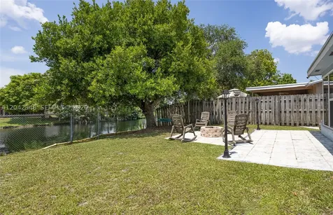 8350 NW 27th Place Sunrise FL 33322