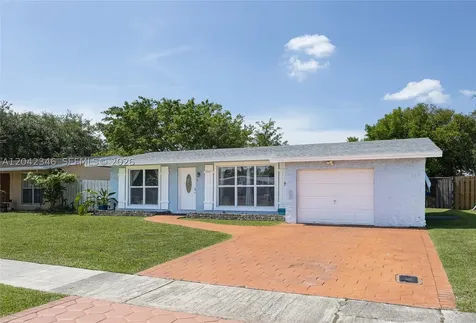 8350 NW 27th Place Sunrise FL 33322