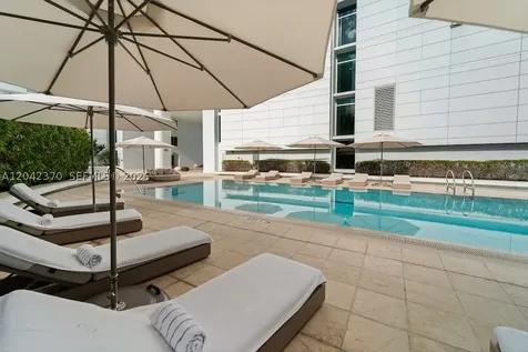 900 Biscayne Boulevard Miami FL 33132