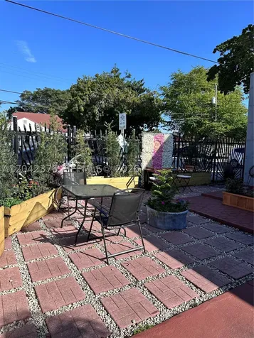 2737 NW 13th Avenue Miami FL 33142
