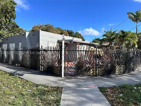 2737 NW 13th Avenue Miami FL 33142