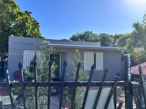 2737 NW 13th Avenue Miami FL 33142