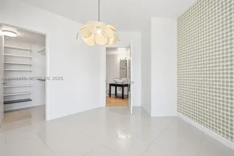 350 S Miami Avenue Miami FL 33130