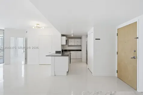 350 S Miami Avenue Miami FL 33130