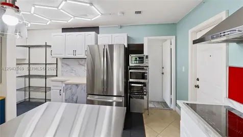 121 NE 18th Street Homestead FL 33030