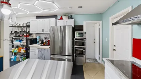 121 NE 18th Street Homestead FL 33030