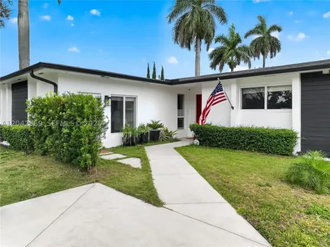 121 NE 18th Street Homestead FL 33030