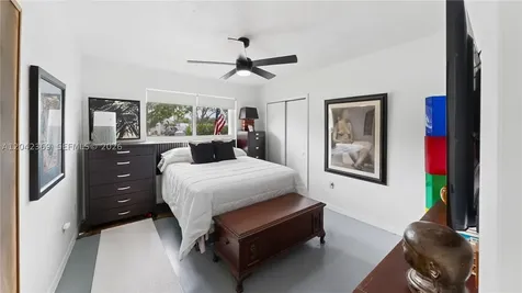 121 NE 18th Street Homestead FL 33030