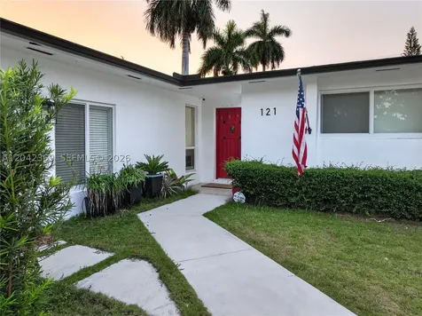 121 NE 18th Street Homestead FL 33030