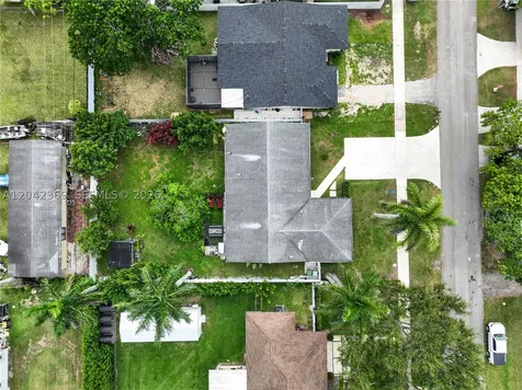 121 NE 18th Street Homestead FL 33030
