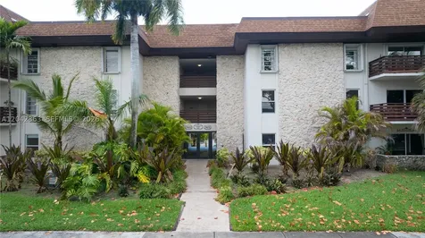 7483 SW 82nd Street Miami FL 33143