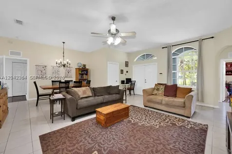 2405 SE 5th Court Homestead FL 33033