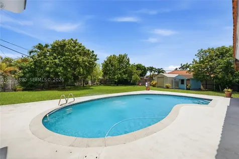 8197 W 14th Court Hialeah FL 33014