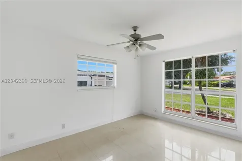8197 W 14th Court Hialeah FL 33014