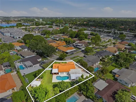 8197 W 14th Court Hialeah FL 33014