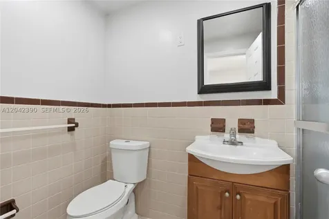 8197 W 14th Court Hialeah FL 33014