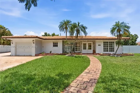 8197 W 14th Court Hialeah FL 33014