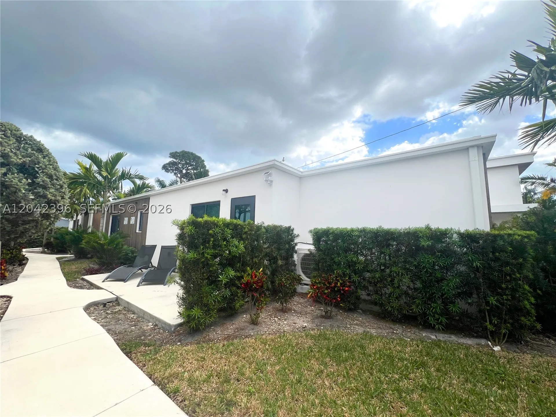 1240 NE 17th Avenue Fort Lauderdale FL 33304