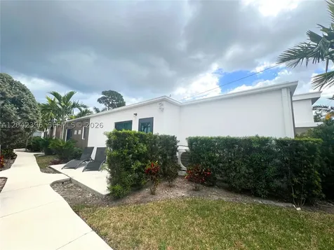1240 NE 17th Avenue Fort Lauderdale FL 33304