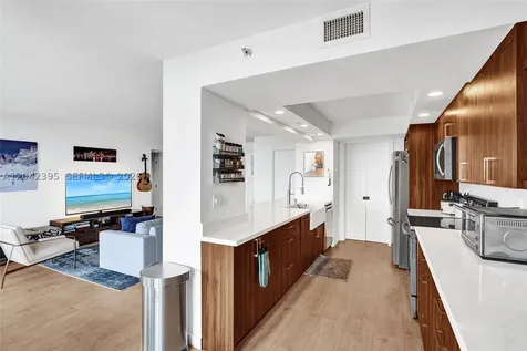 2000 Towerside Terrace Miami FL 33138