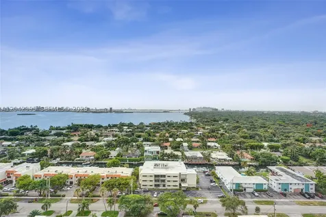 2000 Towerside Terrace Miami FL 33138