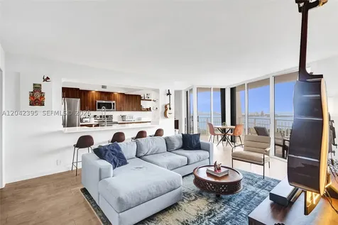2000 Towerside Terrace Miami FL 33138