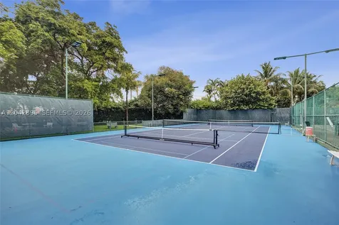 2000 Towerside Terrace Miami FL 33138