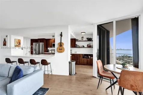 2000 Towerside Terrace Miami FL 33138