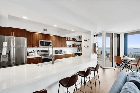 2000 Towerside Terrace Miami FL 33138