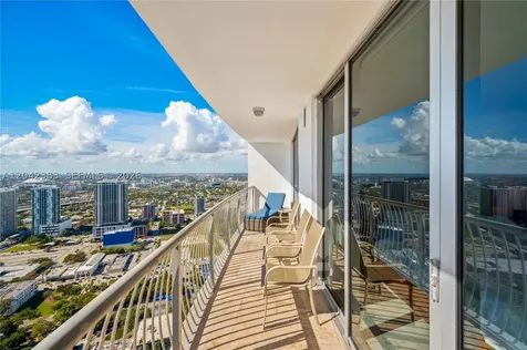 1750 N Bayshore Drive Miami FL 33132