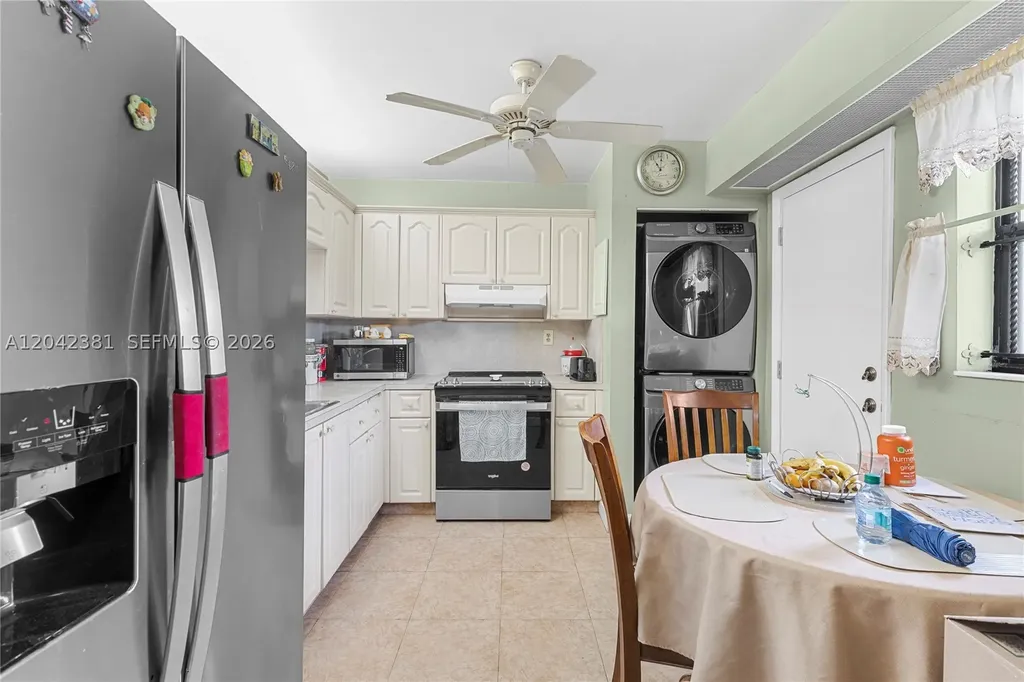 1800 W 54th Street Hialeah FL 33012