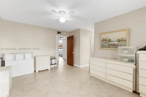 1800 W 54th Street Hialeah FL 33012