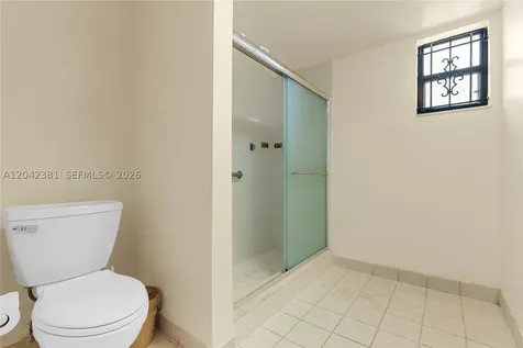 1800 W 54th Street Hialeah FL 33012