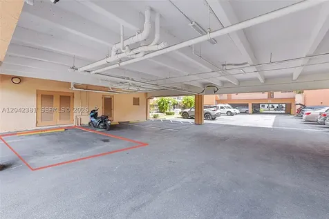 1800 W 54th Street Hialeah FL 33012