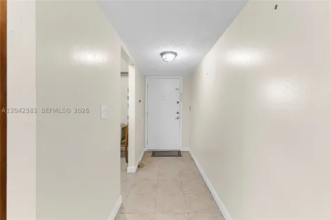 1800 W 54th Street Hialeah FL 33012