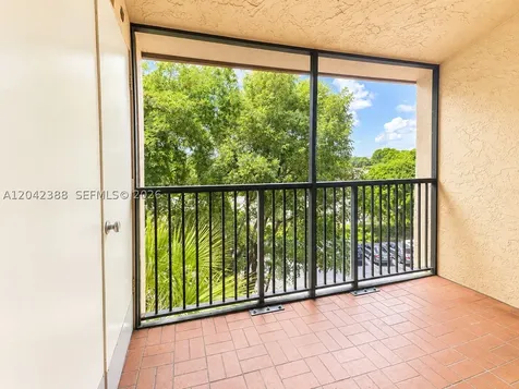14421 N Kendall Drive Miami FL 33186