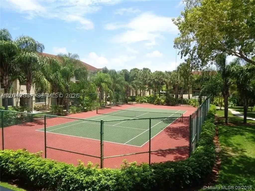 540 S Park Road Hollywood FL 33021