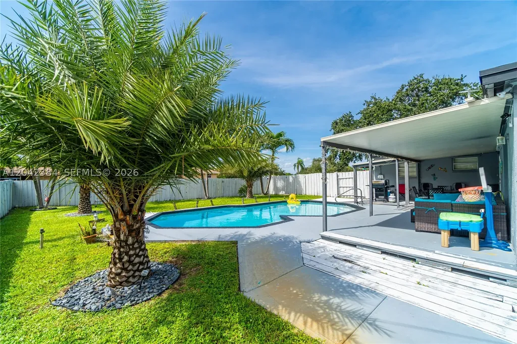 3338 Taft Street Hollywood FL 33021