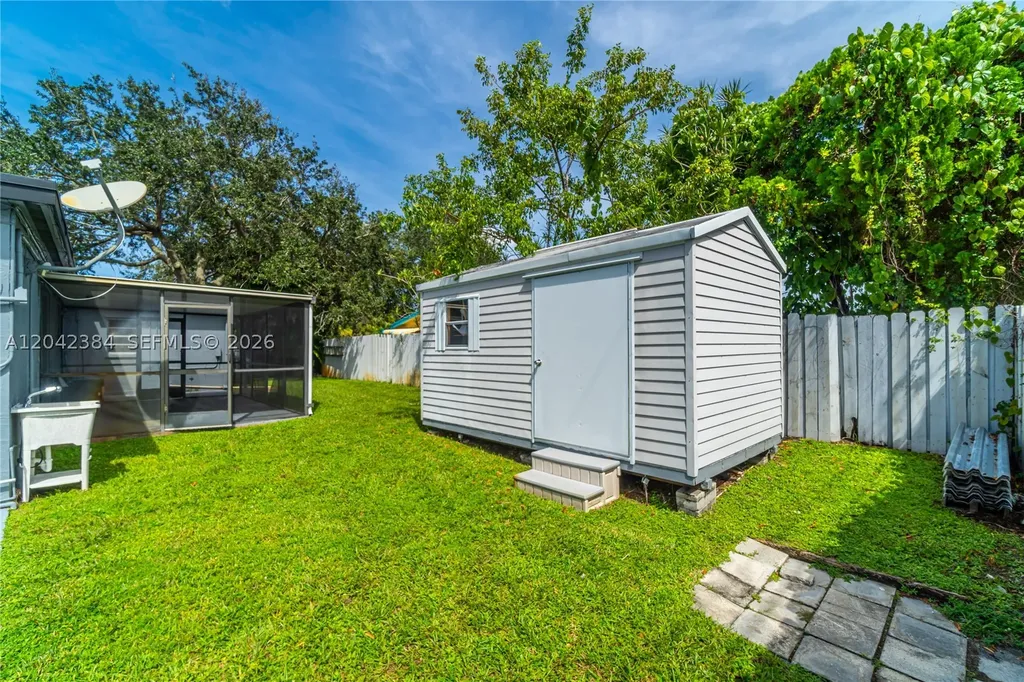 3338 Taft Street Hollywood FL 33021
