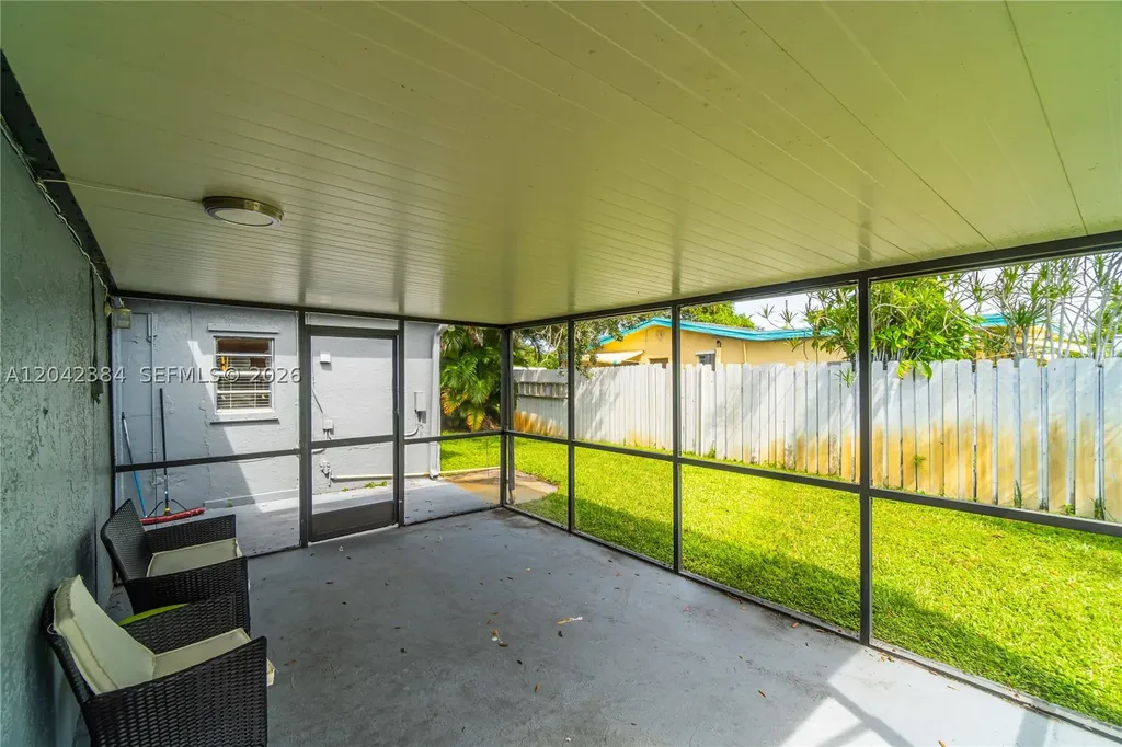 3338 Taft Street Hollywood FL 33021