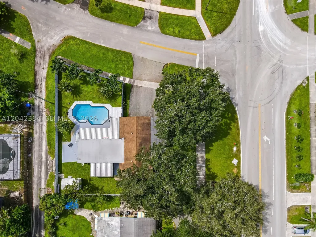 3338 Taft Street Hollywood FL 33021