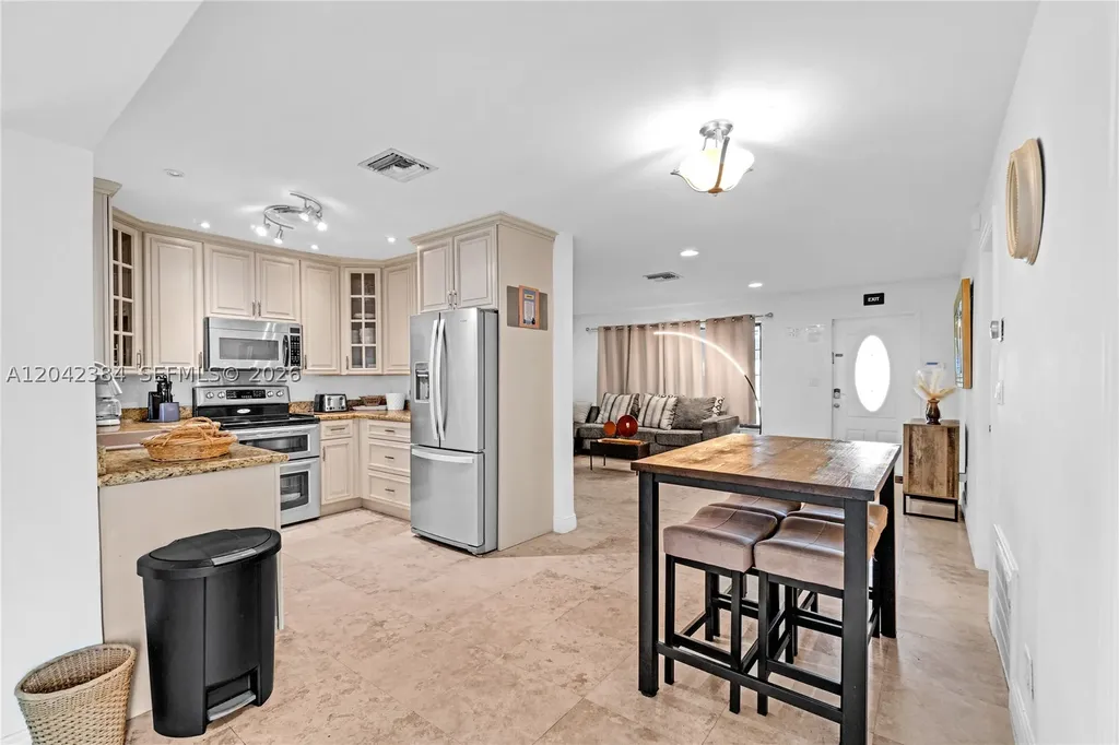 3338 Taft Street Hollywood FL 33021