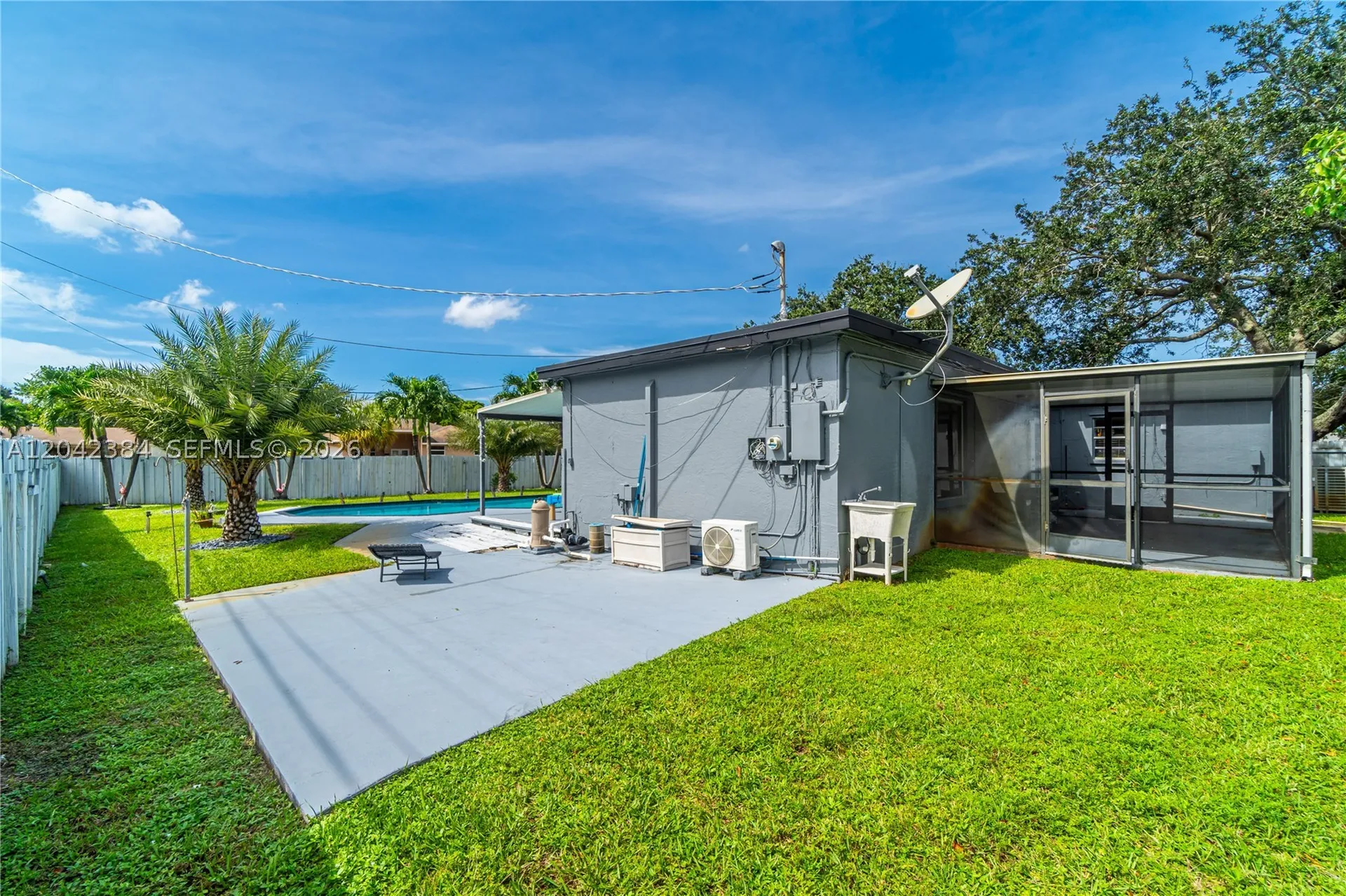 3338 Taft Street Hollywood FL 33021