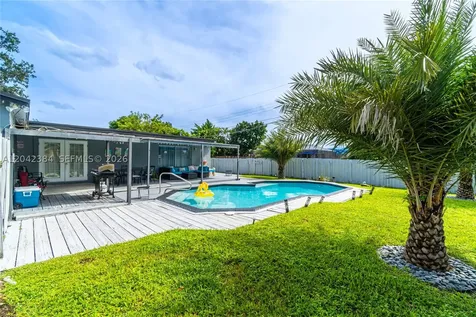 3338 Taft Street Hollywood FL 33021